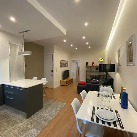 Spatious Luxe Paseo De Gracia Diagonal Apartment *